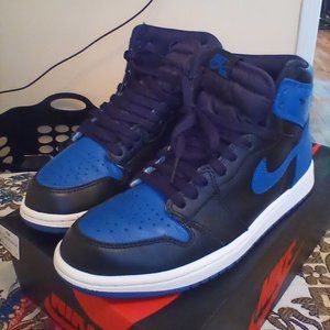Jordan 1 Retro Royal Blue